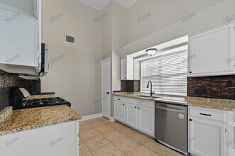 8202 Weatherly Dr in Rowlett, TX - Building Photo - Building Photo
