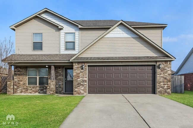 property at 3 Dunwood Dr