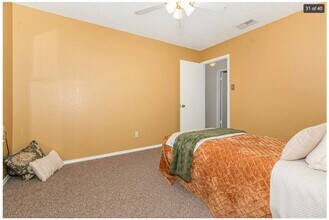 404 Nita Ln in Euless, TX - Building Photo - Building Photo