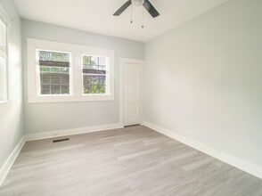 429 Valley Rd in Fairfield, AL - Building Photo - Building Photo