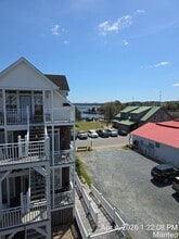 106 Sir Walter Raleigh St in Manteo, NC - Building Photo - Building Photo