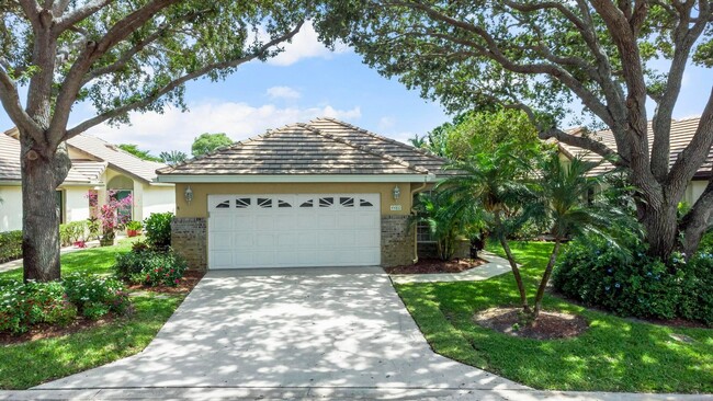 4480 Sherwood Forest Dr in Delray Beach, FL - Building Photo - Building Photo