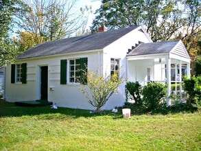 6531 Fitzhugh Ave in Richmond, VA - Foto de edificio - Building Photo