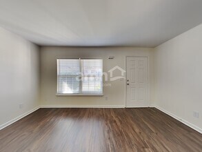 2034 Fiona Way in Spring Hill, TN - Building Photo - Building Photo