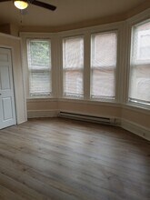 431 E Walnut Ln in Philadelphia, PA - Foto de edificio - Building Photo