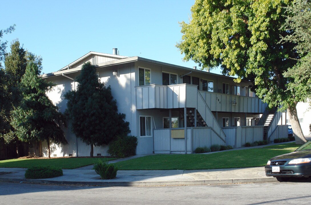 784 Carmel Ave in Sunnyvale, CA - Building Photo