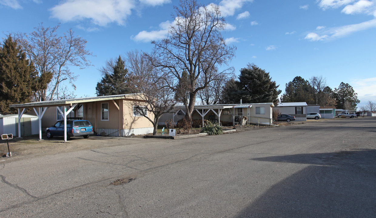 409 E Walker Rd in Parma, ID - Building Photo