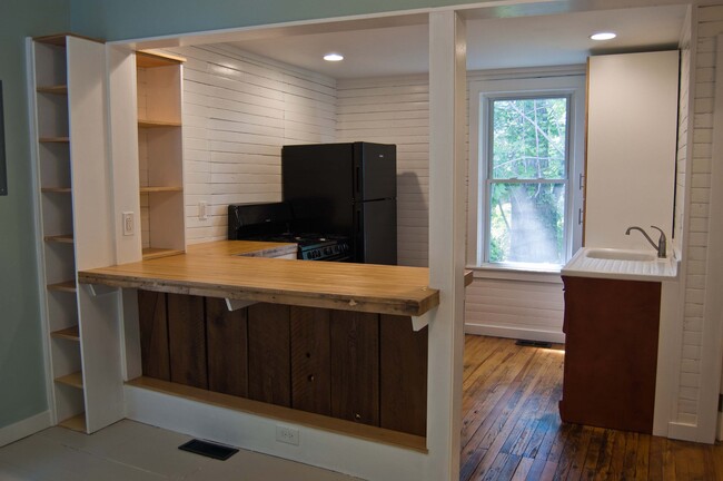314 Park Pl, Unit A in Ithaca, NY - Building Photo - Building Photo