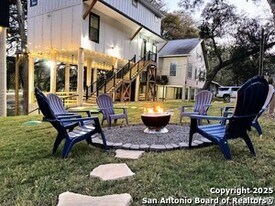 6789 river in New Braunfels, TX - Building Photo