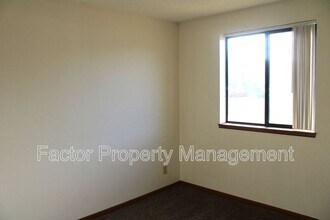 1510 Warren St in Mankato, MN - Building Photo - Building Photo