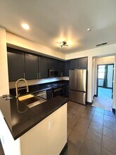 6044 Old Quarry Loop in Oakland, CA - Building Photo - Building Photo