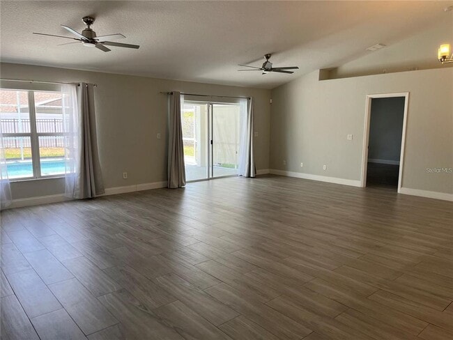 3350 Countryside View Dr in St. Cloud, FL - Building Photo - Building Photo