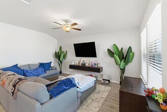 17800 Fairbridge Ln in Manor, TX - Building Photo - Building Photo