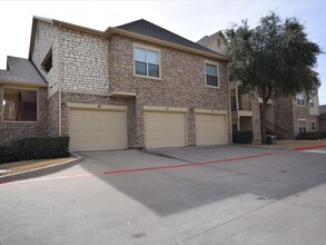 Prairie Ranch Apartment Homes in Grand Prairie, TX - Building Photo - Building Photo