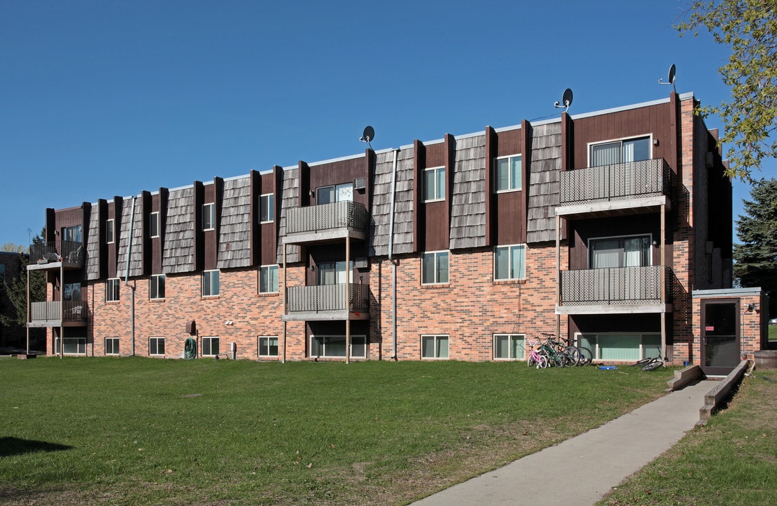 Hutchinson Estates in Hutchinson, MN - Foto de edificio