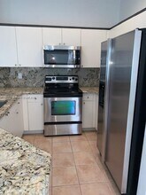 700 Vista Meadows Dr in Weston, FL - Building Photo - Building Photo