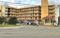 9915 W Okeechobee Rd in Hialeah Gardens, FL - Foto de edificio - Building Photo