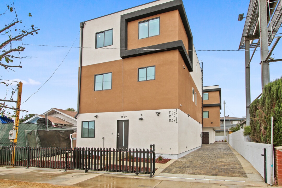 1139 S Lorena St, Unit 1139 in Los Angeles, CA - Building Photo