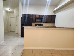 514 SE 6th Pl in Cape Coral, FL - Building Photo - Building Photo
