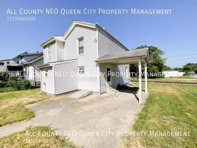 property at 1306 2nd St