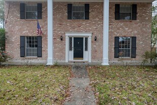 2230 Lakeville Dr in Houston, TX - Building Photo