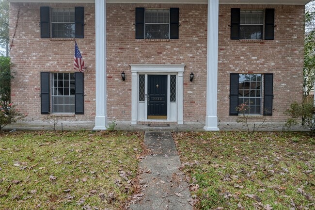 property at 2230 Lakeville Dr