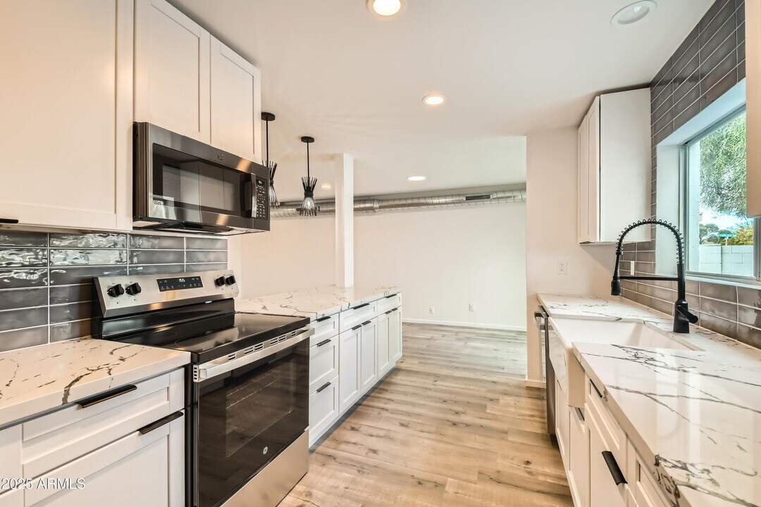 17030 E Calaveras Ave in Fountain Hills, AZ - Building Photo