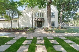 4535 Rawlins St in Dallas, TX - Building Photo