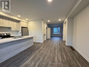 12 Robert Gilpin Ln in Richmond Hill, ON - Building Photo - Building Photo