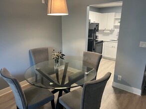 9440 SW 8th St in Boca Raton, FL - Foto de edificio - Building Photo