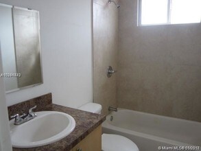 29 Oviedo Ave-Unit -1 in Coral Gables, FL - Building Photo - Building Photo