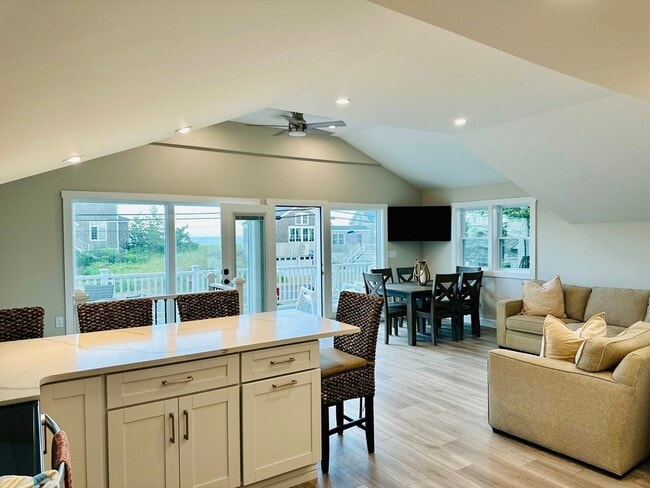 49 Northern Blvd in Newbury, MA - Building Photo - Building Photo