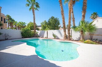 8420 Bay Crest Dr in Las Vegas, NV - Building Photo - Building Photo