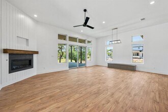 125 Stockman Dr in Dripping Springs, TX - Building Photo - Building Photo