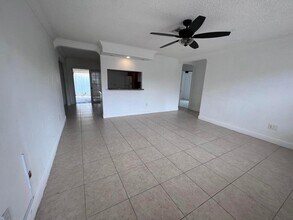 1501 Meridian Rd in West Palm Beach, FL - Building Photo - Building Photo