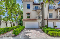 27 Marina Gardens Dr in West Palm Beach, FL - Foto de edificio - Building Photo