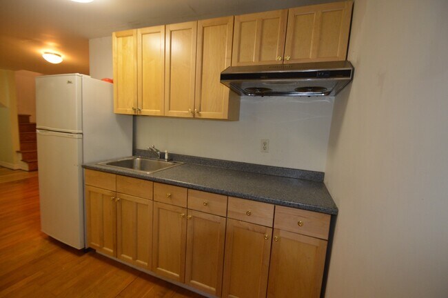 property at 27 High St