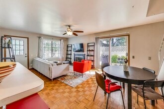 408 Trenton Ct in Aurora, IL - Building Photo - Building Photo