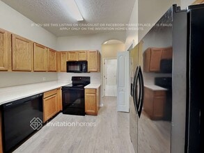 2430 Leaning Pine St in Ocoee, FL - Foto de edificio - Building Photo