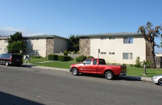 327-331 S Steckel Dr Apartamentos