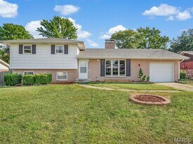 106 Dana Dr in Collinsville, IL - Building Photo