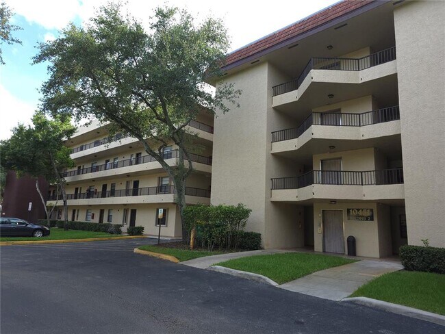 property at 10451 W Broward Blvd