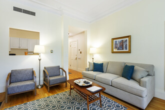 385 Commonwealth Ave, Unit 2 in Boston, MA - Foto de edificio - Building Photo