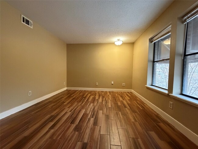 1901 Brun St in Houston, TX - Building Photo - Building Photo