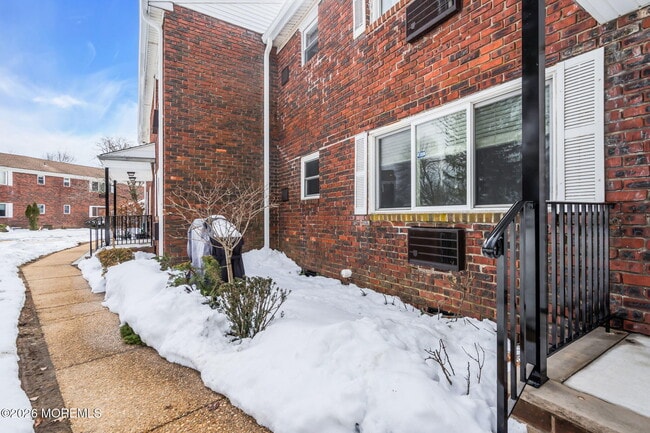 306 South St in Eatontown, NJ - Building Photo - Building Photo