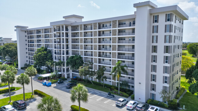 property at 3050 N Palm Aire Dr