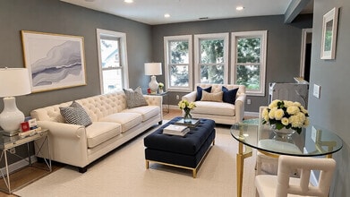 31-33 Thornton St, Unit 2 in Boston, MA - Building Photo - Building Photo