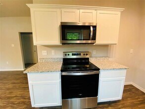 100 Seay Ln in Quinlan, TX - Building Photo - Building Photo
