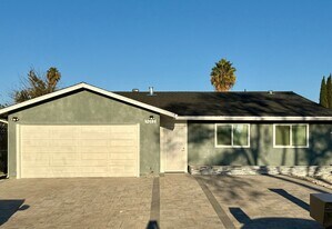 3012 Sunburst Dr in San Jose, CA - Building Photo