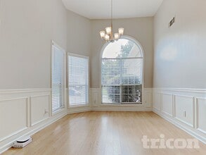 2570 Harbins Mill Dr in Dacula, GA - Foto de edificio - Building Photo